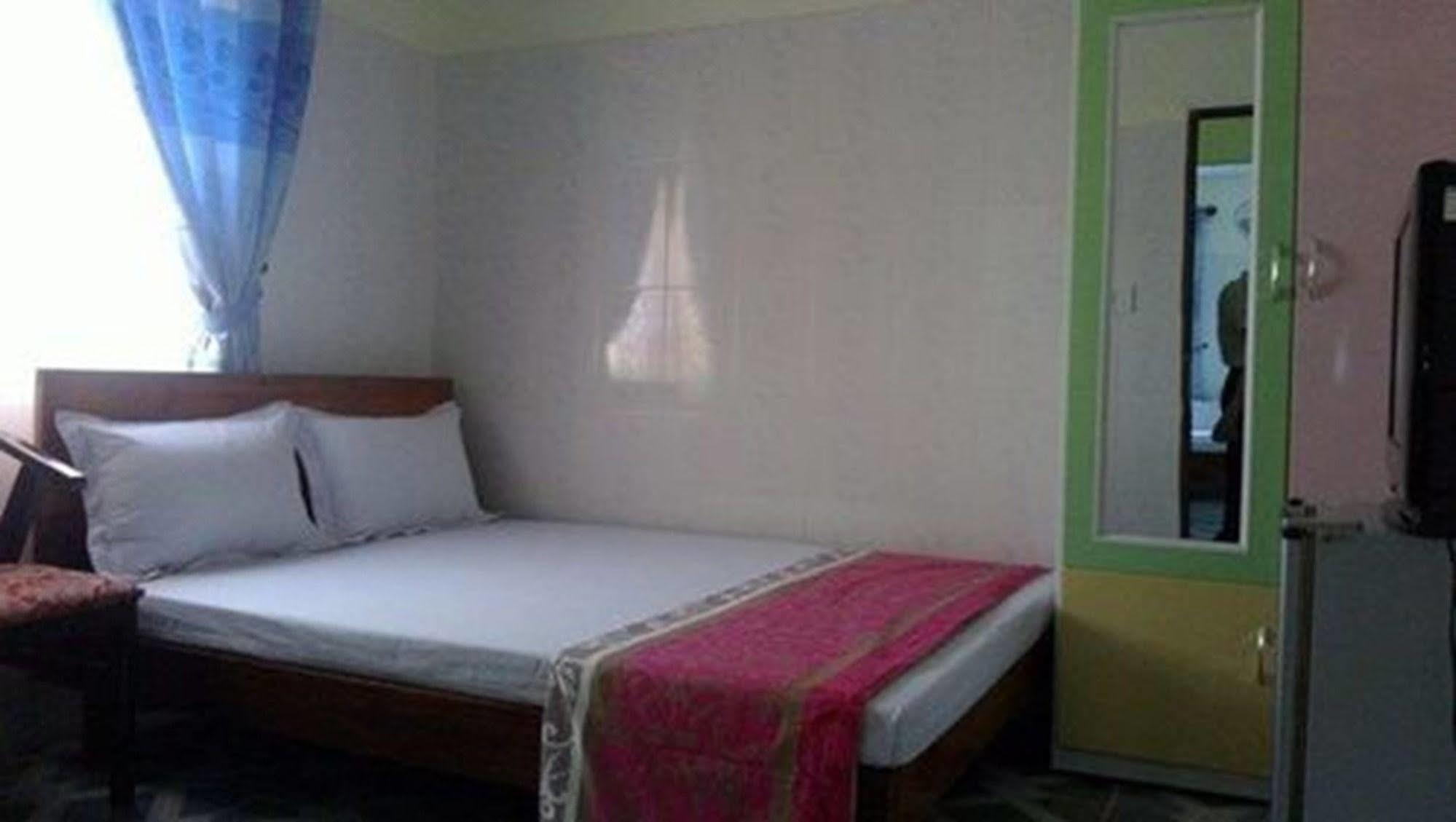 Anh Linh 1 Hotel Dong Hoi Zewnętrze zdjęcie